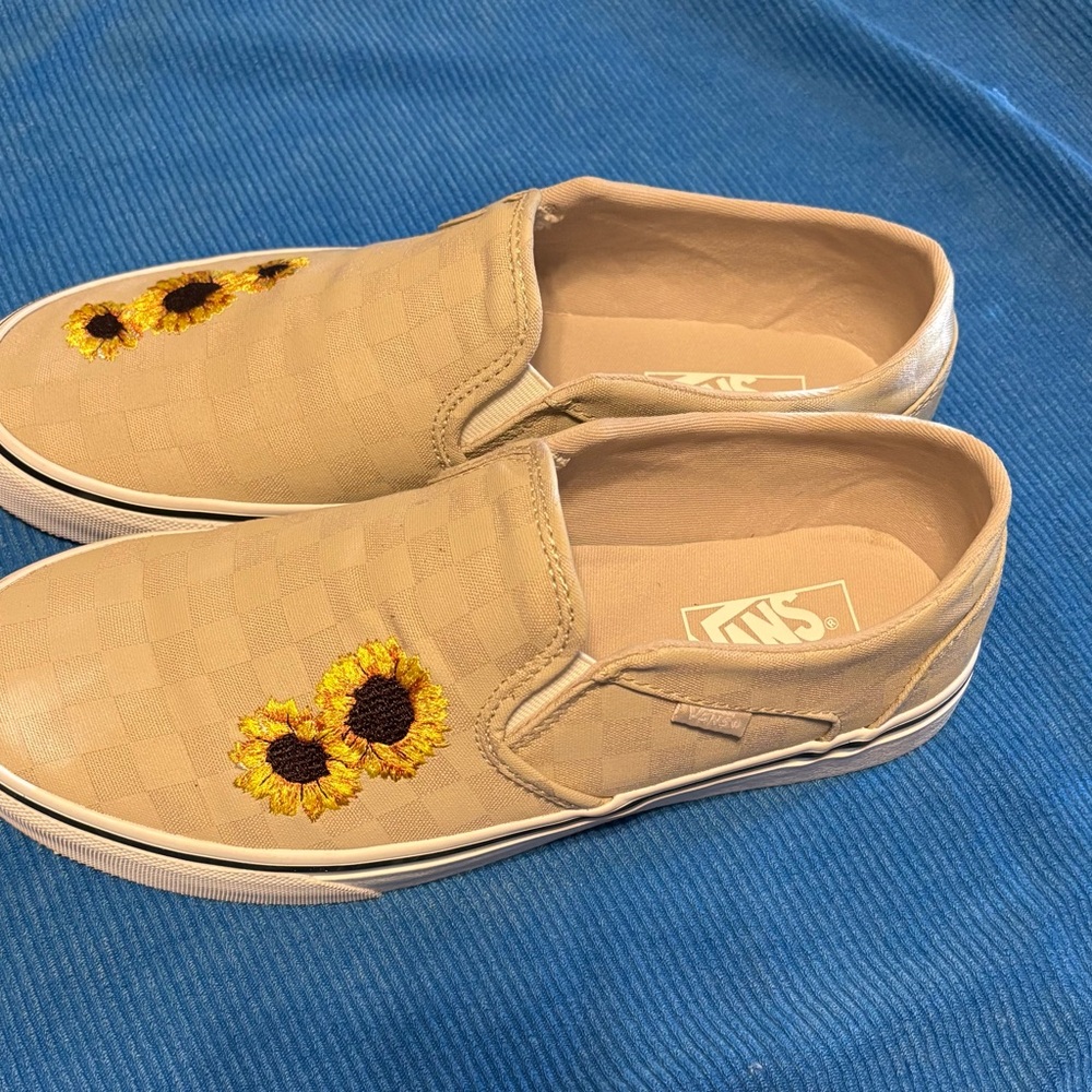 Vans Beige Slip-On Shoes with Sunflower Design